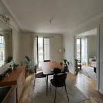 Appartement Avec Balcon 9E